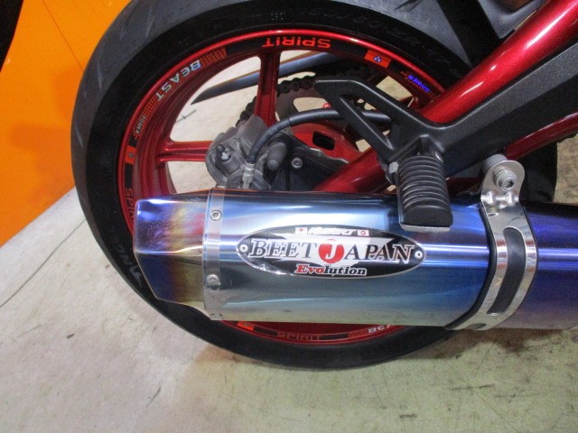 マフラーは高価なビートのナサートのフルエキ装備！定価１５７３００円もする高価なマフラーが装備済み！